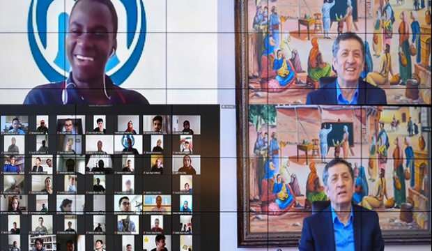 Bakan Selçuk, uluslararası imam hatip okulları öğrencileri ile buluştu