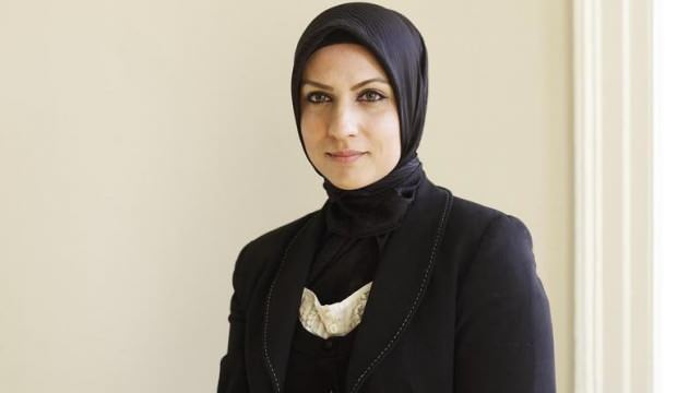 Başörtülü kadın İngiltere’de bir ilk başardı: Bu hepimizin başarısı