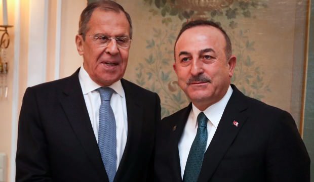 Çavuşoğlu, Lavrov ile Kovid-19 ve turizmi görüştü