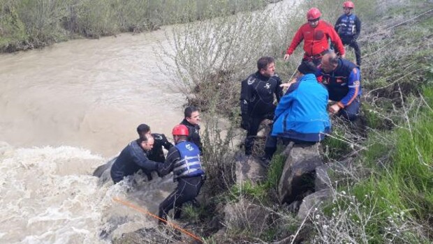 Çok acı haber! 11 yaşındaki çocuk dereye düşüp boğuldu