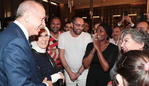 Della Miles: Erdoğan, Soylu ve Koca bizim yöneticilere ders versin