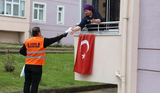 Fatsa Belediyesi’nden 40 bin aileye 400 bin adet maske