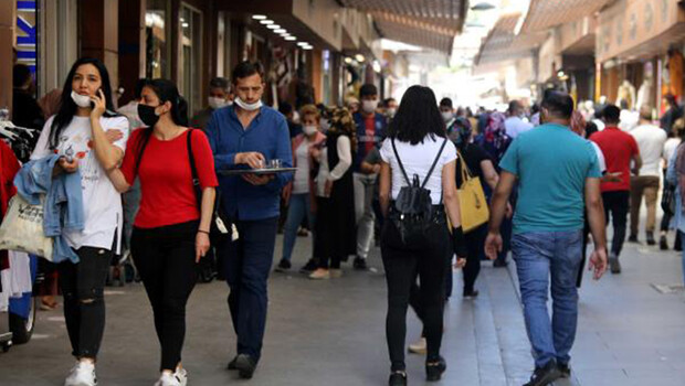 Gaziantep’te 4 günlük kısıtlama sonrası çarşılar doldu