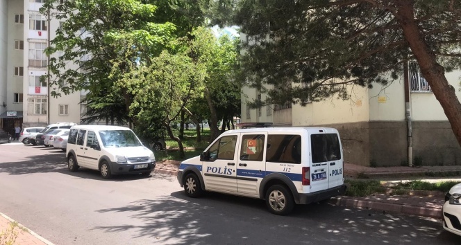 Haber alınamayan şahıs evinde ölü bulundu