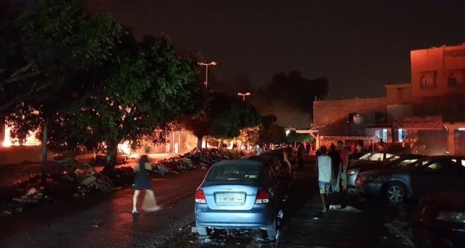 Hafter güçlerinden sahur vaktinde sivil yerleşim bölgelerine saldırı: 14 yaralı