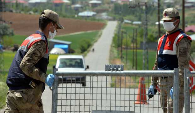 İlçede hızla yayılıyordu, filyasyon ekipleri salgını kontrol altına aldı!