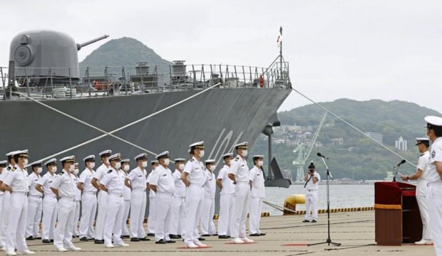 Japon savaş gemisi Orta Doğu’ya gidiyor
