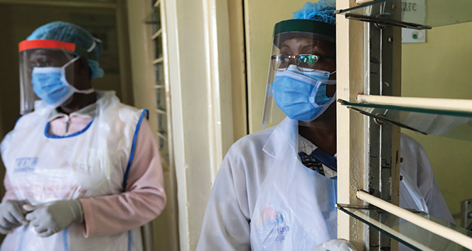 Kenya, Tanzanya ve Somali ile olan sınırlarını kapattı