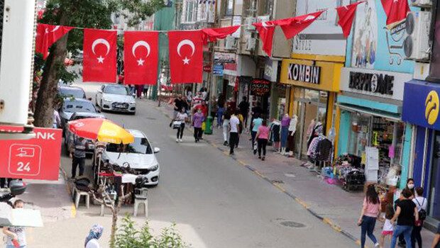 Keşan’da bazı meydan ve caddelerde maske takma zorunluluğu