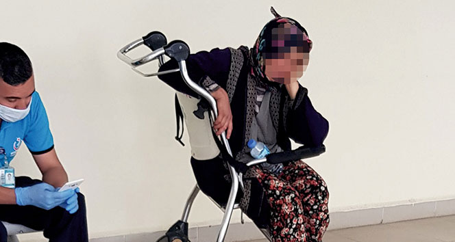 Şalvarın içinde doğurdu, tezgahın altına attı