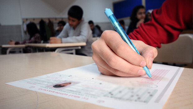 Sınava herkes kendi okulunda girecek, kapıda maske ve dezenfektan verilecek