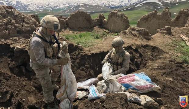 Şırnak’ta teröristlere darbe! Mühimmatlar ele geçirildi