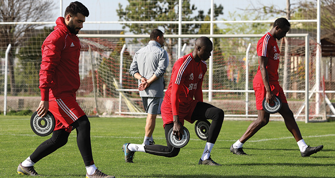 Sivasspor güç depoluyor