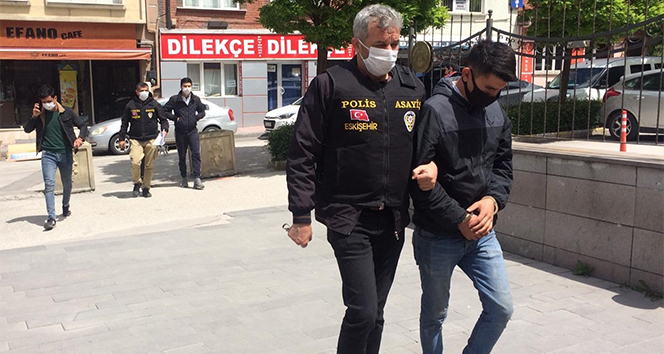 Suç makinası sahte plakayla yakalandı