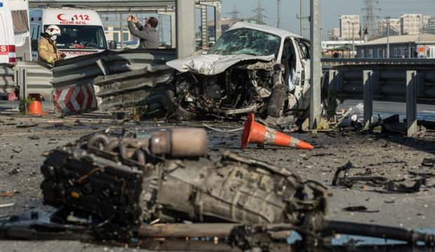 TEM’de feci kaza! İtfaiye ekipleri kurtardı…