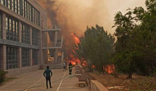 ‘Türkiye’den helikopter gelmeseydi okul kül olacaktı’