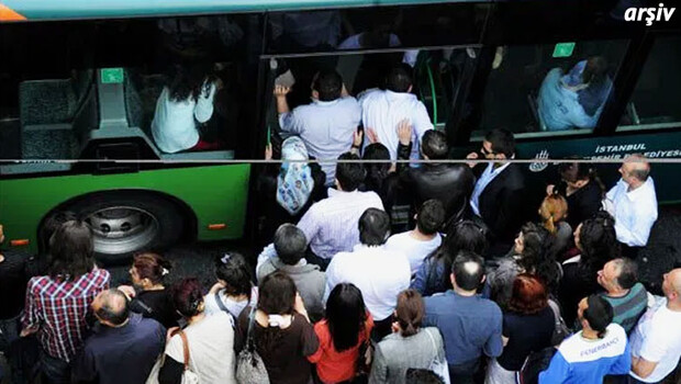 Türkiye’nin efsane otobüs hattı 500T, en rahat zamanını geçiriyor!