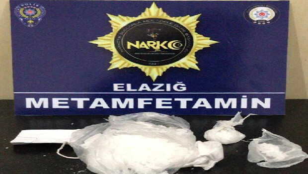 Uygulamadan kaçan uyuşturucu şüphelileri kovalamacayla yakalandı