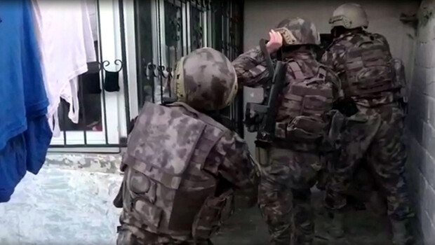 Van’da terör operasyonu; 14 gözaltı