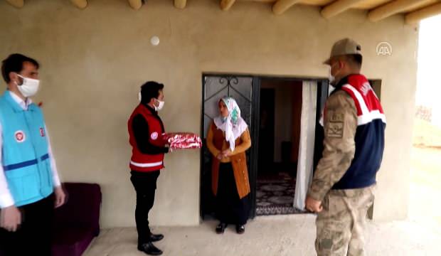 Vefa Sosyal Grubu şehit annelerini ziyaret etti