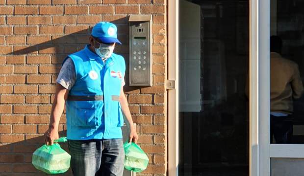 YTB, Hollanda’daki ihtiyaç sahiplerine el uzattı