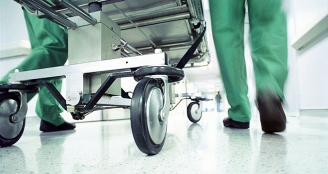 Yüksekten düşen iki kişi hayatını kaybetti