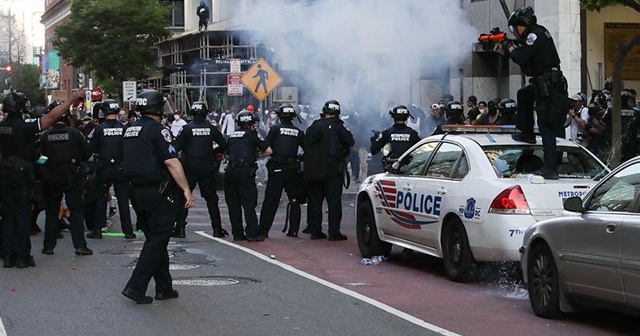Chicago’da Floyd’un öldürülmesine yönelik gösterilerde 2 kişi hayatını kaybetti