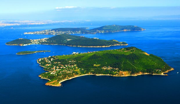 Adalar’a giriş çıkış yasağı sona eriyor