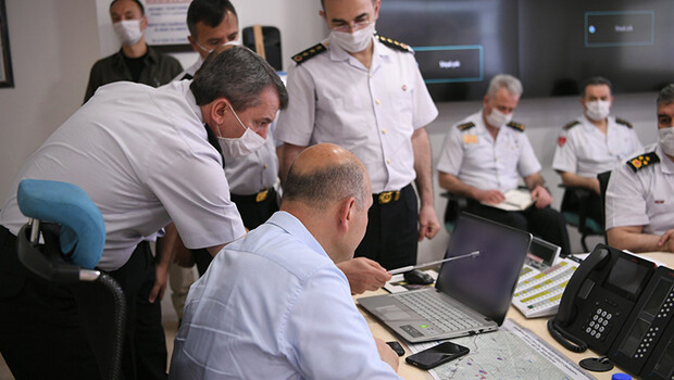 Son dakika… Bakan Soylu operasyonu dakika dakika takip etti! Bitlis’te 2 terörist daha etkisiz hale getirildi