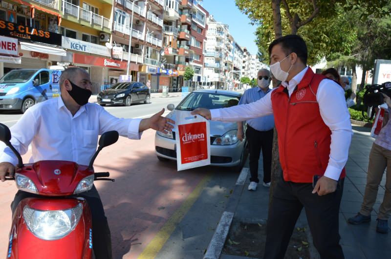 Bayramda çorap ve mendil geleneğini koronavirüs bozamadı