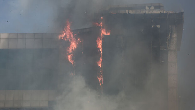Bayrampaşa’da kültür merkezinde yangın