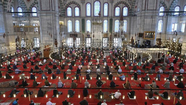 Cuma hutbesinde ’15 Temmuz ve Birlik Ruhu’ mesajı