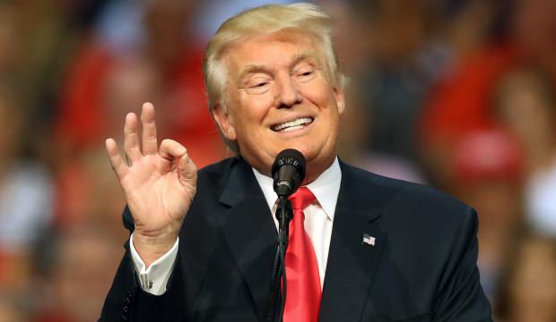 Dünya bu sözleri konuşuyor! Trump’ın koronavirüs açıklaması alay konusu oldu