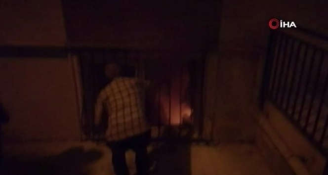 Eşiyle tartıştı, sinirinden evini kundakladı