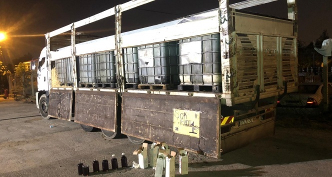 Kamyonda 14,5 ton kaçak akaryakıt ele geçirildi