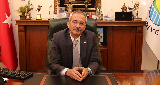 Korona virüsü yenen Başkan Bozdoğan görevine başladı