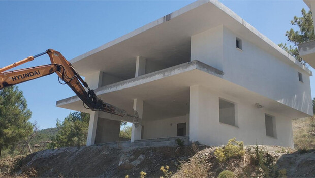 Muğla’da yıkımlar devam ediyor