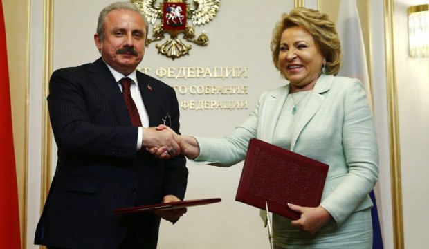 Rusya’dan Mustafa Şentop’a tebrik