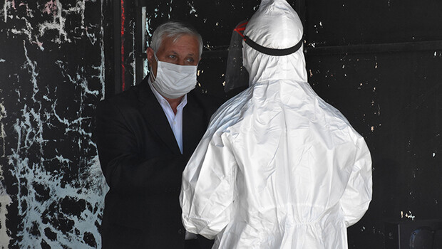 Yolcu otobüsünde koronavirüs alarmı! Hastaneye götürüldü