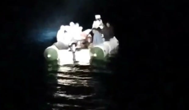 Yunanistan ölüme terk ediyor, Türk askeri kurtarıyor