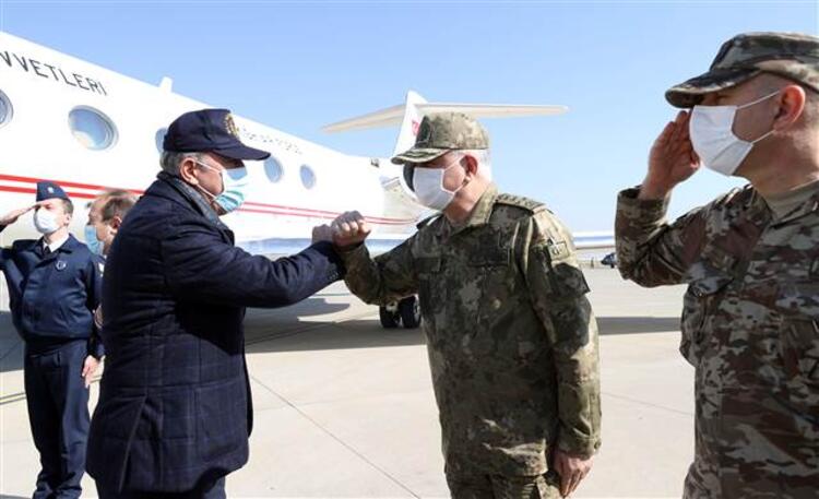 Bakan Akar’dan sınır hattındaki birliklerde denetim