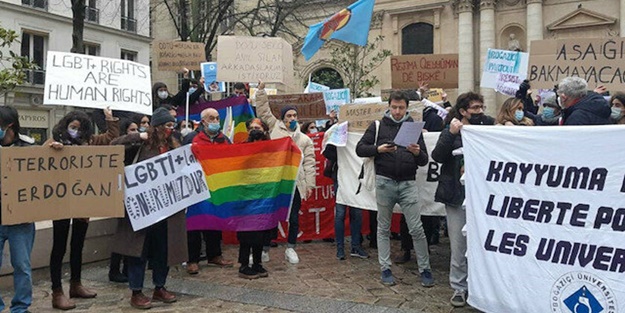 Fransa’da terör yandaşlarından Boğaziçi olaylarına destek