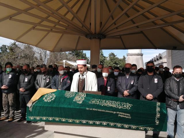 Hüner Coşkuner son yolculuğuna uğurlandı!