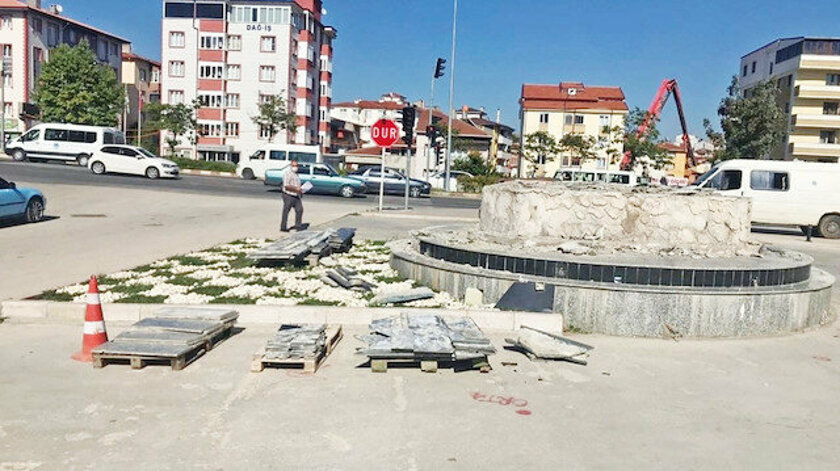 CHP’de Osmanlı nefreti bitmiyor