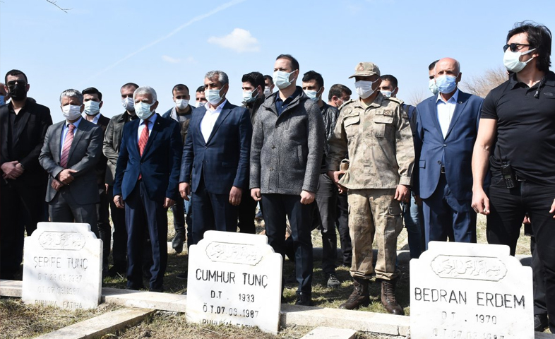 Mardin’de 34 yıl önce PKK’nın katlettiği şehitler anıldı