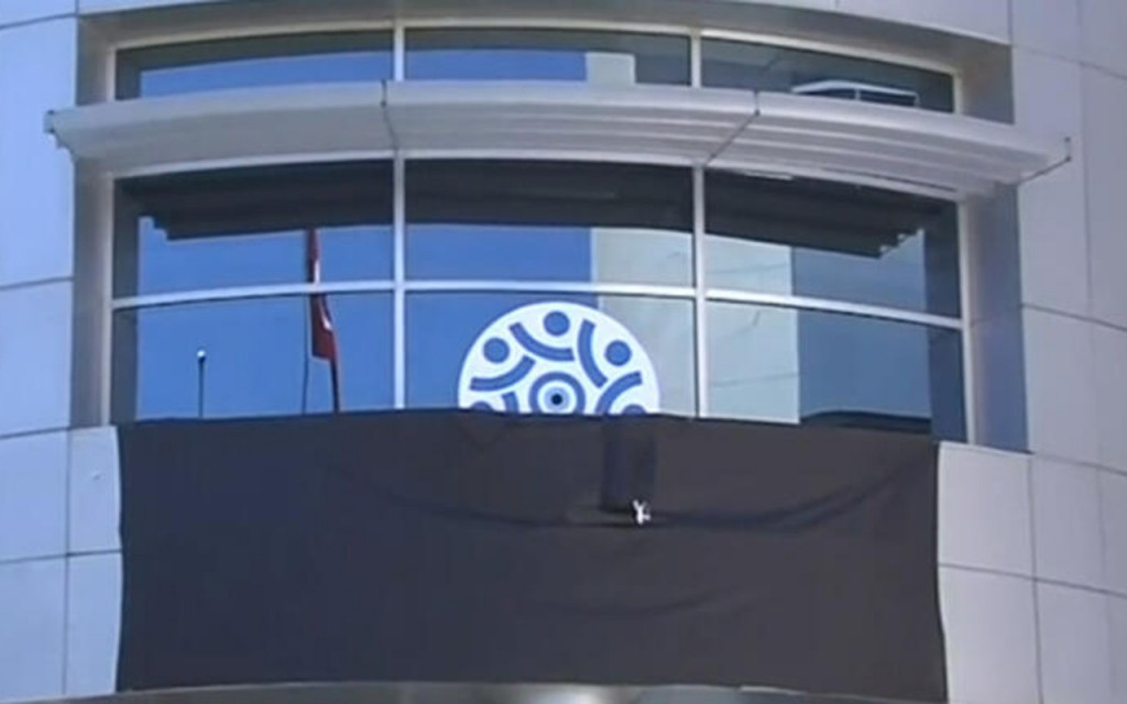 Muharrem İnce tabelaları astı üzerine örtüyle örttü! Memleket Hareketi son düzlükte…