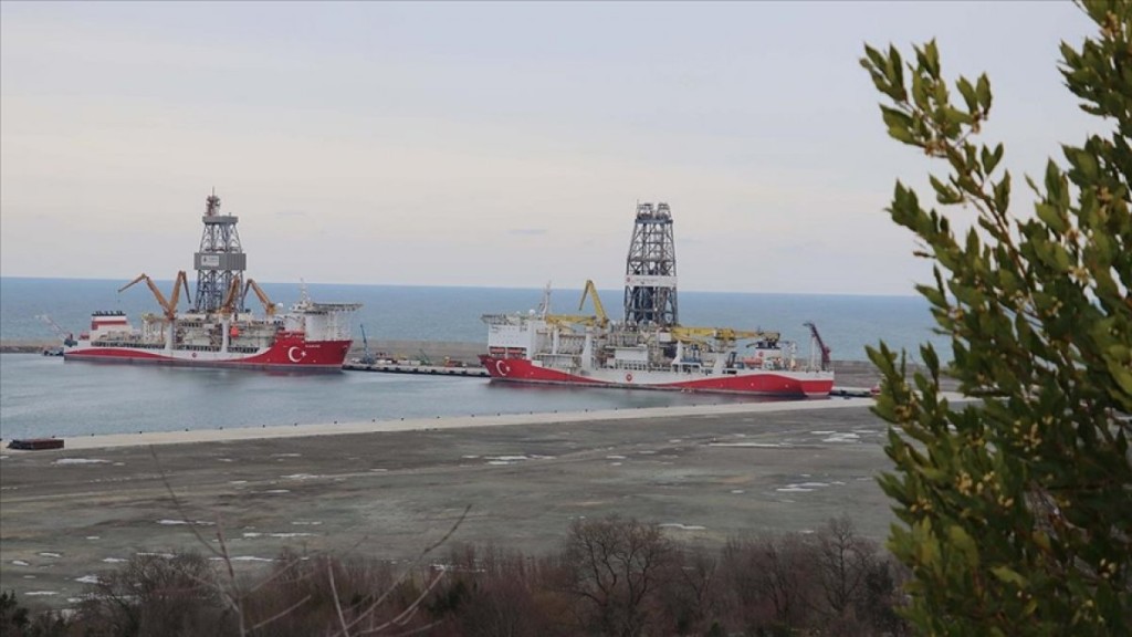 Bakan Fatih Dönmez: Kanuni sondaj gemimiz ilk görev için Karadeniz’e açıldı