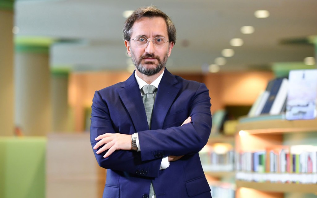 Fahrettin Altun, muhalefetin yapacağını şimdiden söyledi: Kafalarını kuma gömecekler!