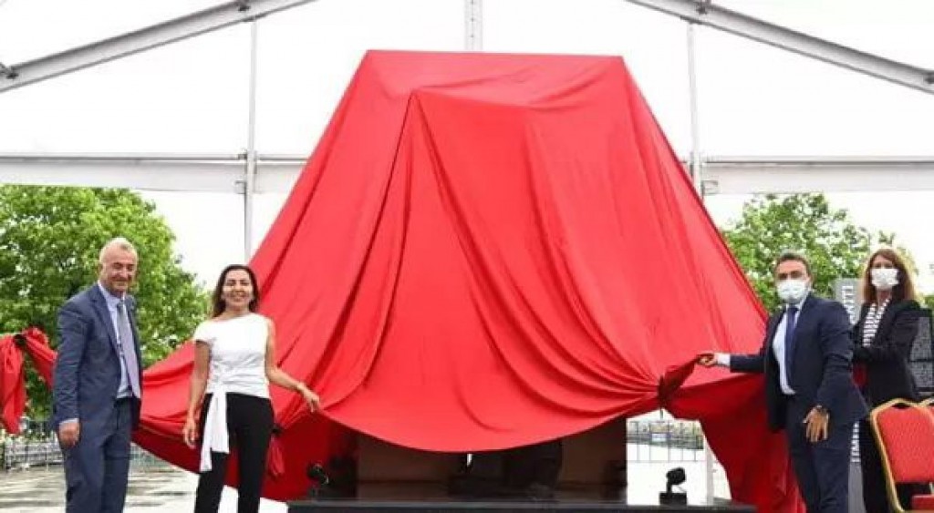 CHP’den İstanbul’a yeni heykel