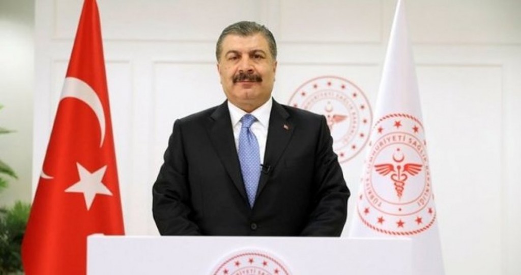 Fahrettin Koca’dan koronavirüs geçiren hastalara aşı müjdesi